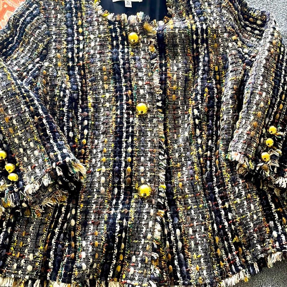 Can I multicolored coat